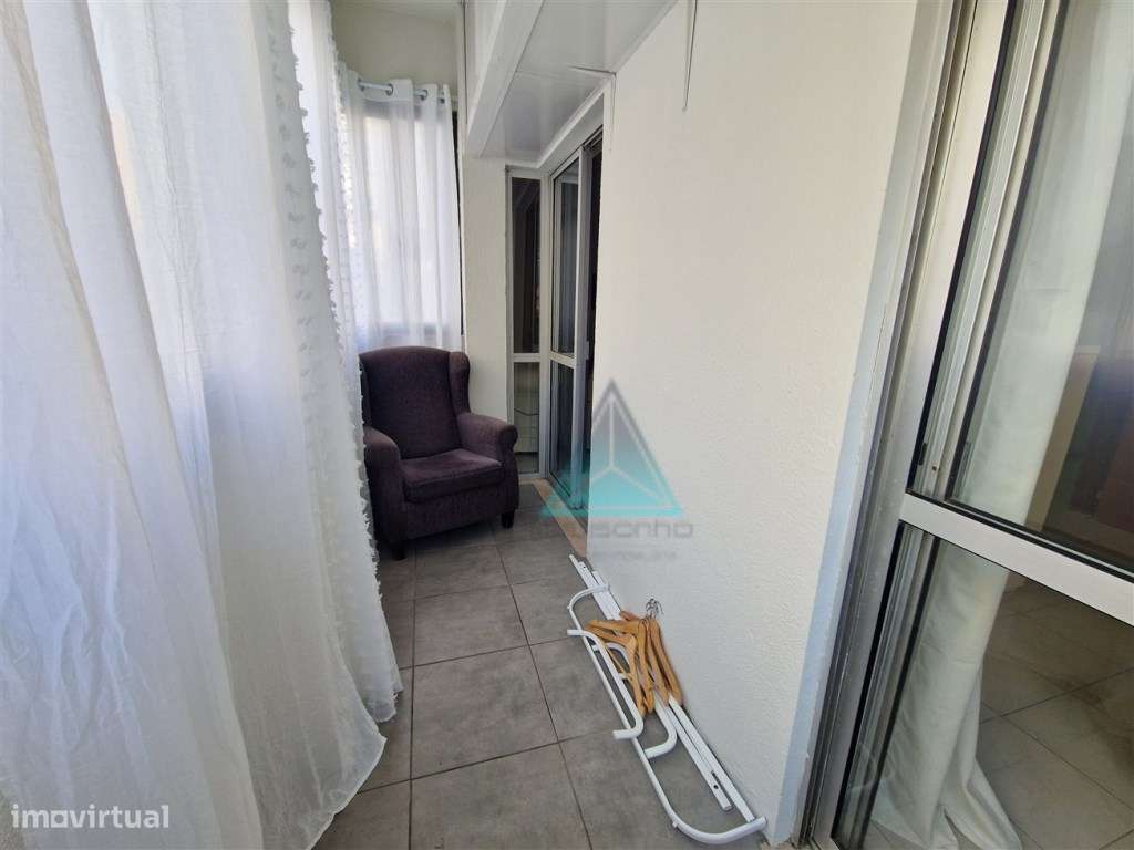 T1 SETUBAL * * 1 ANDAR * * - Grande imagem: 4/9