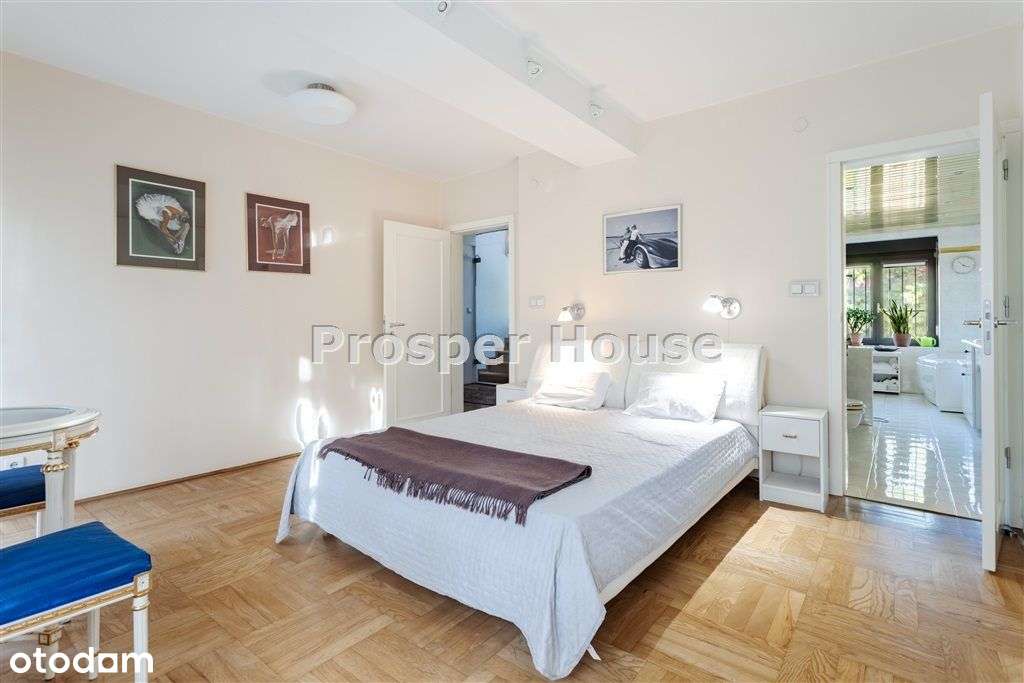 Dom z ładną zagospodarowaną działką.-10