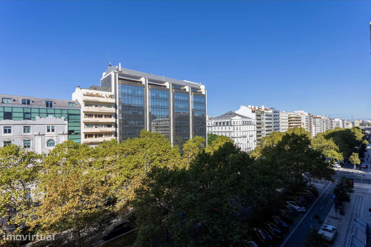 Apartamento T2 com elevador, Avenida da República, Lisboa-26
