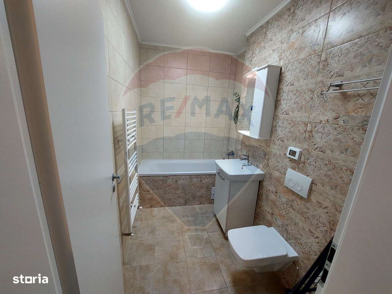 Apartament cu 2 camere de închiriat în zona Tomis Plus - Imagine principală: 5/6