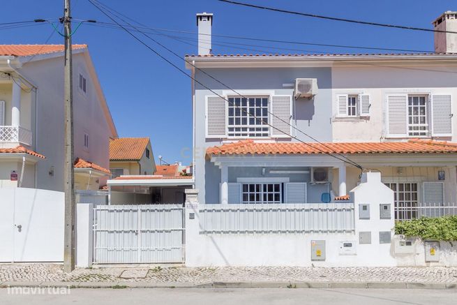 Moradia Geminada T3+1 com Jardim e Garagem-26