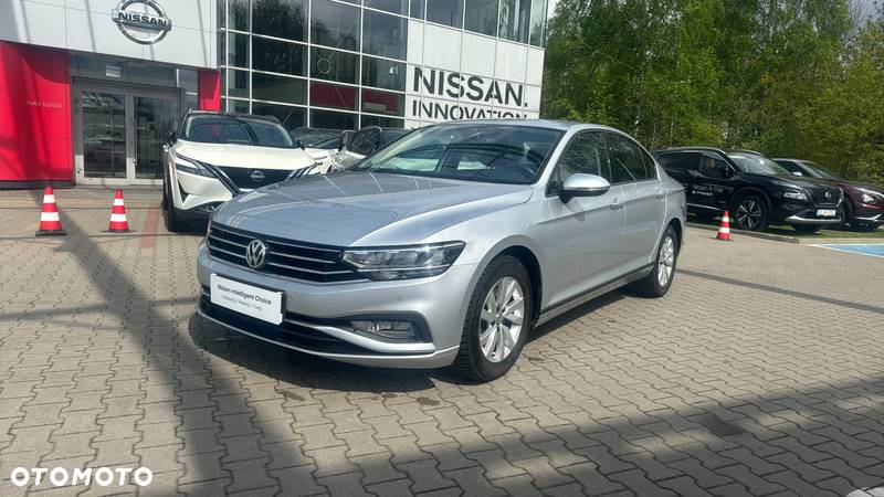 Volkswagen Passat 1.5 TSI EVO Essence - 1