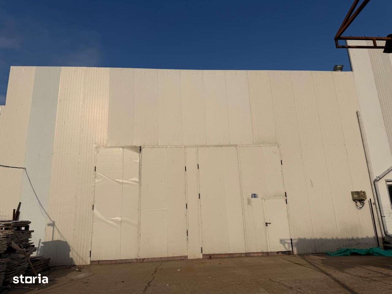 CET-Pod Butelii, hala 450 mp, 400 mp teren, 380v, acces TIR, birouri - Imagine principală: 4/19