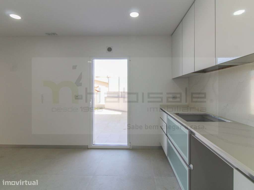 Moradia junto a Quinta da Marinha, a 1,5 Km da praia do Guincho-6