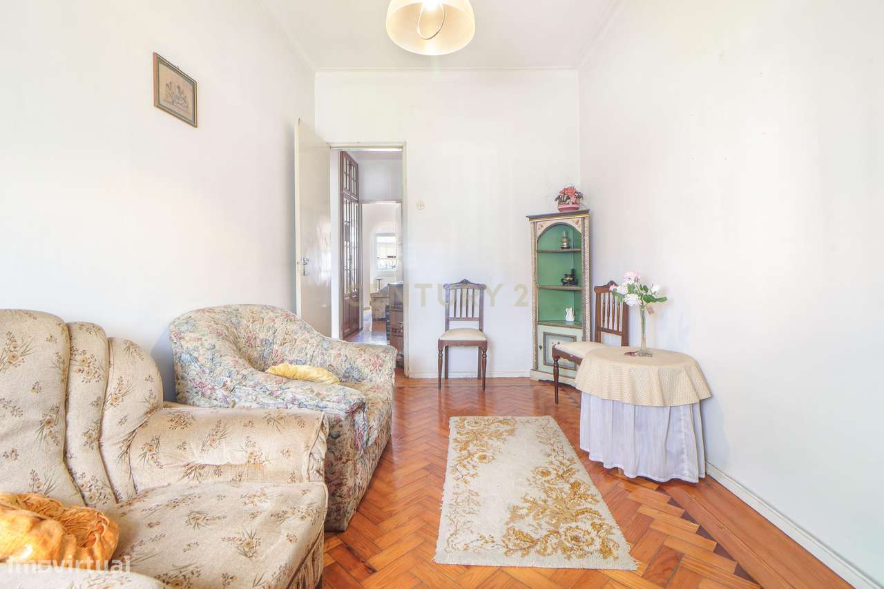 Apartamento T2 na Cruz de Pau - Amora - Seixal-15