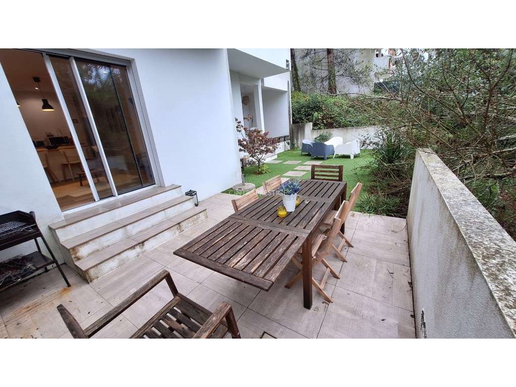 Moradia T5 Remodelada com Painéis Fotovoltaicos - Monte Santos, Sintra-25