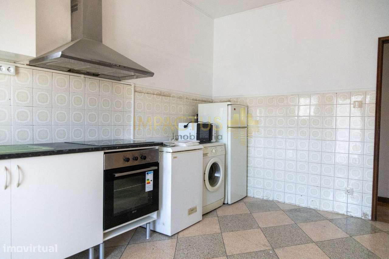 Apartamento T2+1 em Padrão da Légua-7