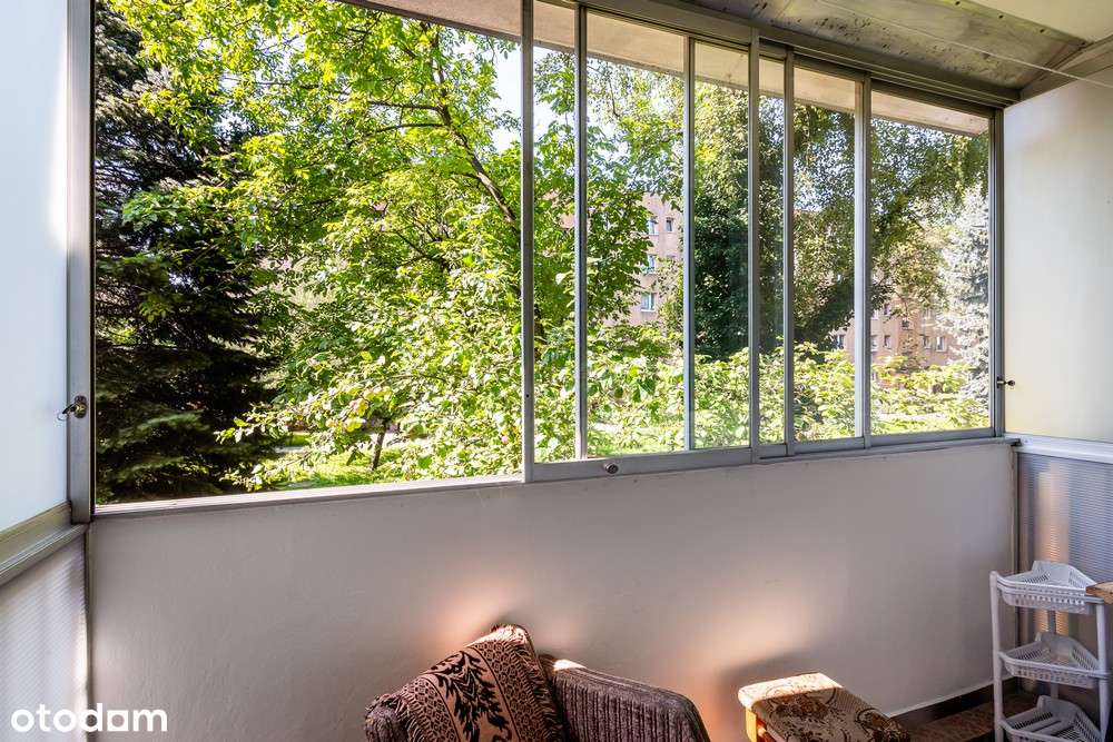 Mieszkanie 1-pokojowe z osobną jasną kuchnią i loggią, pierwsze piętro-10