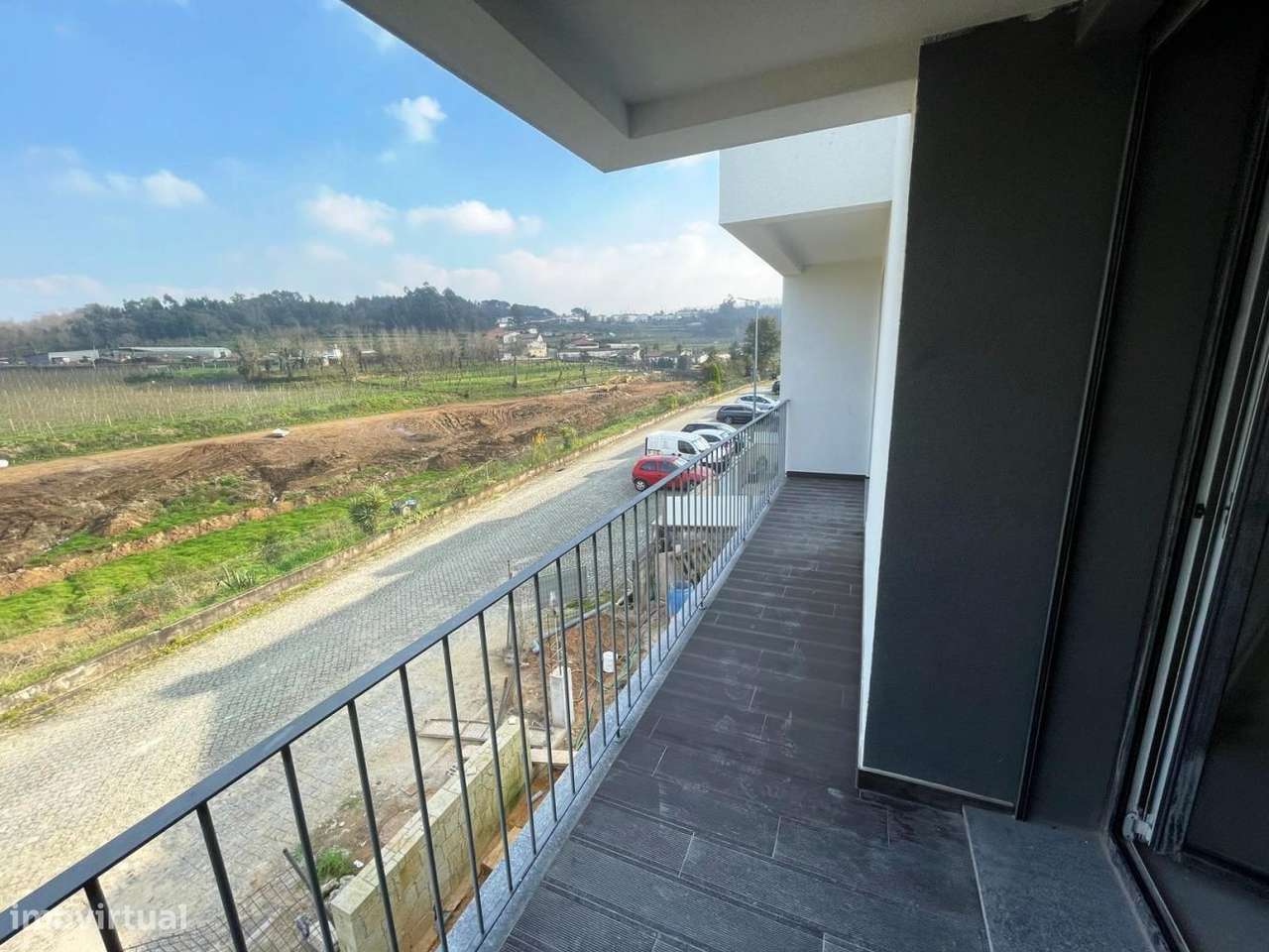 Moradia em Banda Nova V4 – Parada de Tibães, Localização Tranquil-10