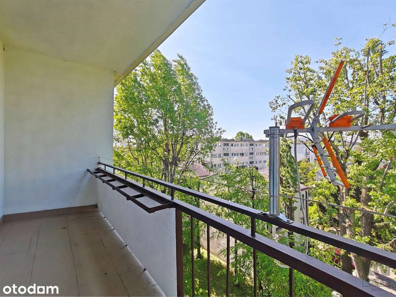 Słoneczne mieszkanie 2-pokojowe z dużym balkonem-9