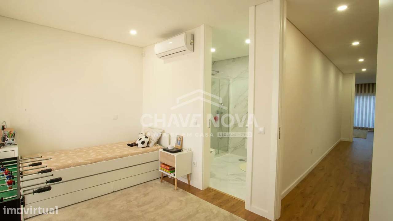 Moradia T3+1 em Canelas-Ref.MAD/02205/MH-22