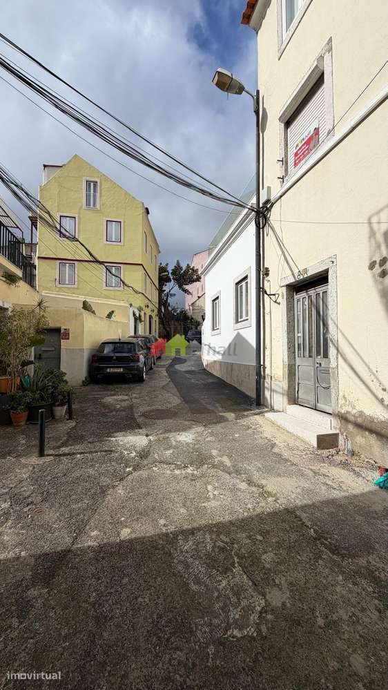 T1 para Remodelação Total | Alcântara | 45 m2-1