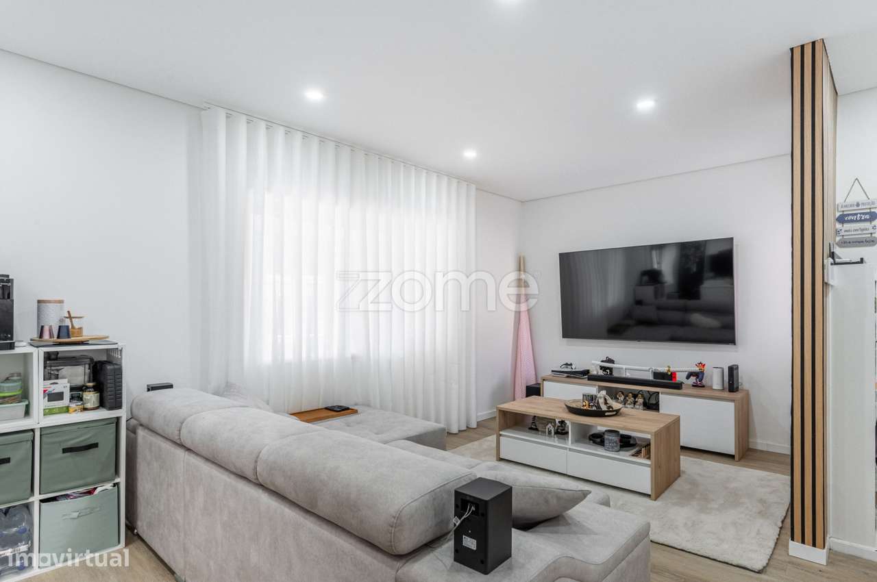 Andar Moradia Com Garagem em Baguim do Monte-16