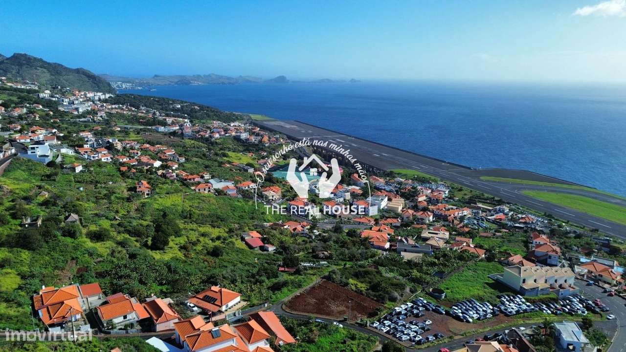 Terreno com Ruína de Moradia V1 em Santa Cruz - Grande imagem: 2/17