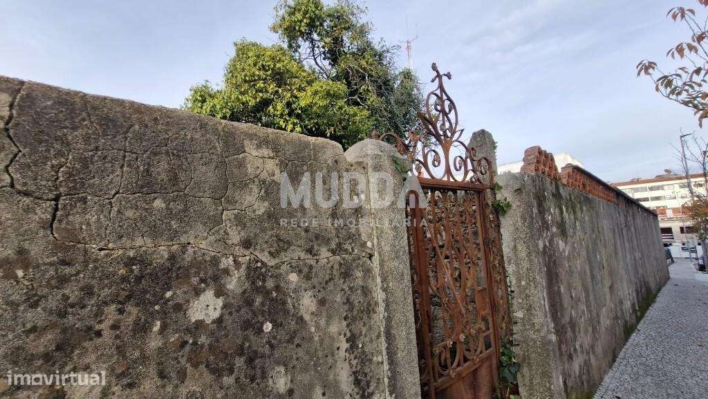 INVESTIDORES - Terreno p/ Construção no Centro de São João da Madeira-11