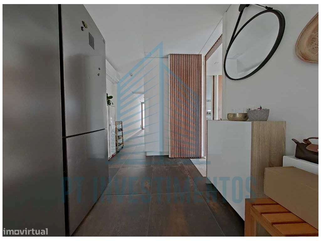 Moradia semi-nova T5+1 em Santa Joana - Aveiro-8