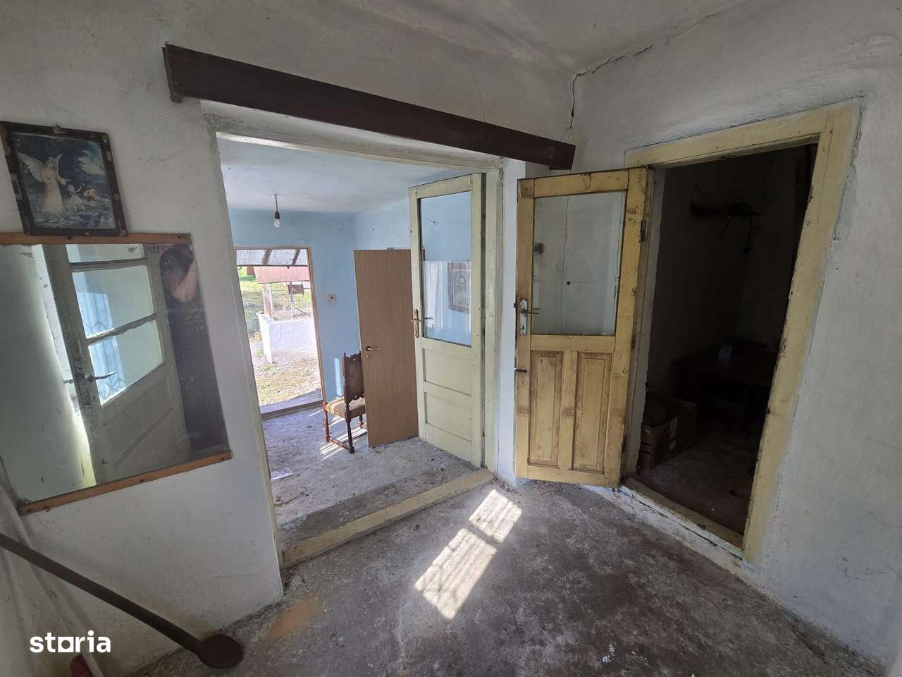 Reșița, casă cu teren 700 mp, pe malul Bărzavei în cartierul Câlnic - Imagine principală: 4/10