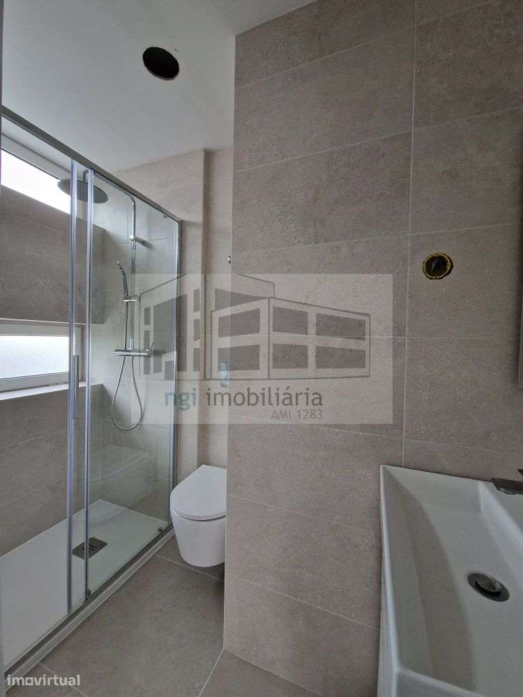 Apartamento T3 - Encarnação - Lisboa-13