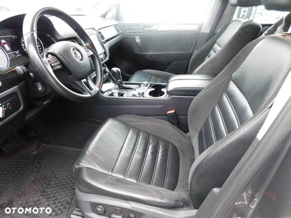 Volkswagen Touareg 3.0 V6 TDI 4XMot BMT - 13