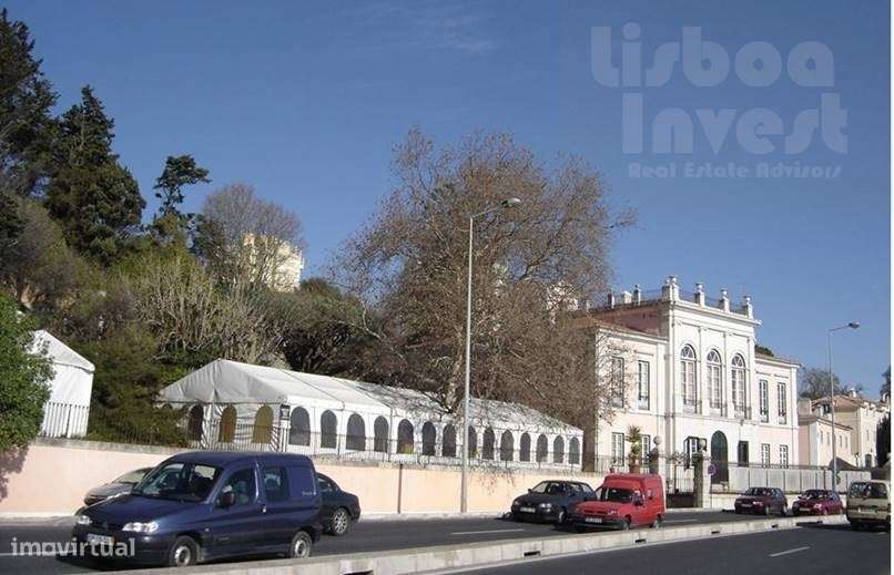 Palacete exclusivo com vistas panorâmicas em Paço de Arcos-8