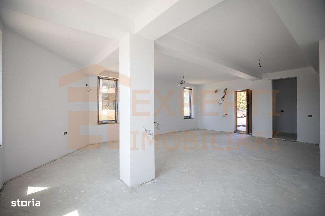 Vila situata in Palazu Mare zona Elvila - Imagine principală: 4/17