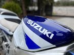 Suzuki GSX-R - 10