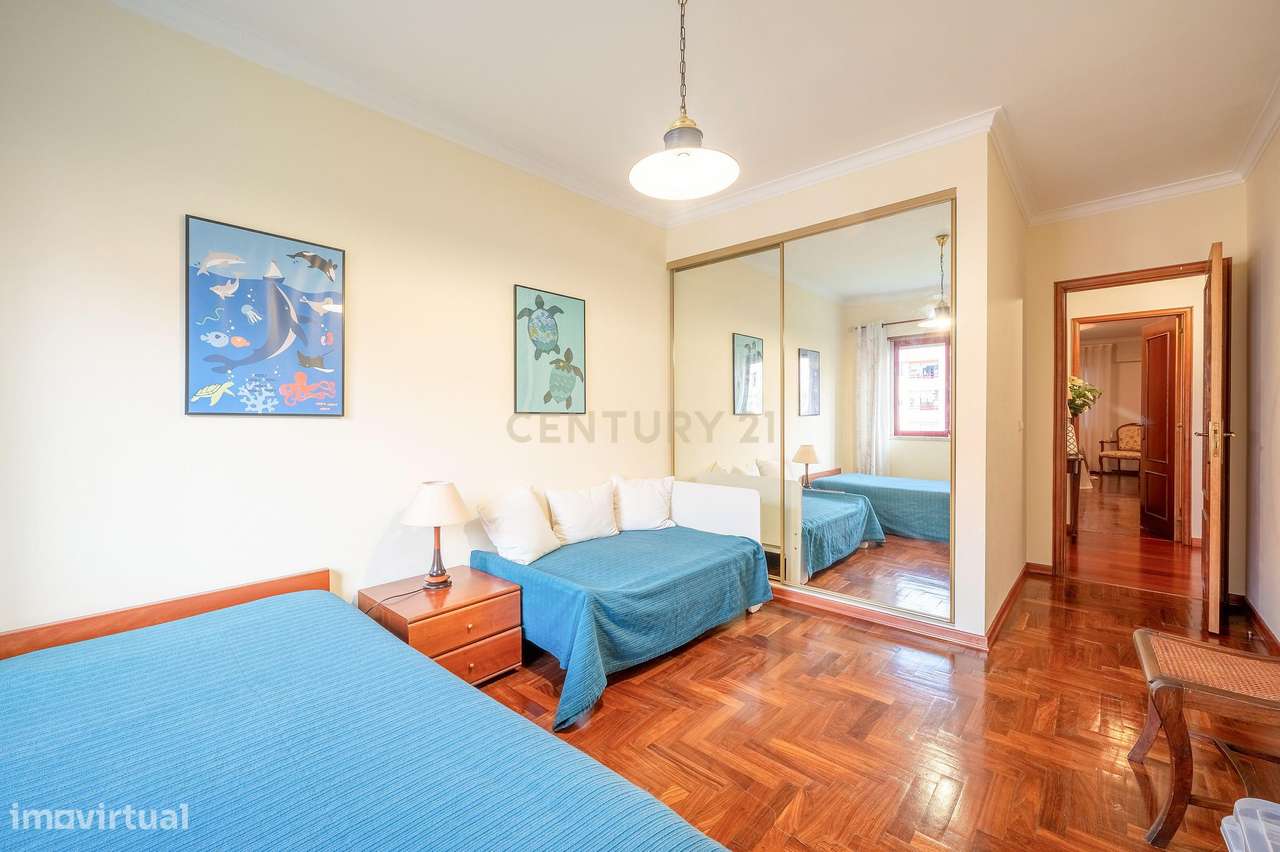 Apartamento T3, com Box de 85 m2 e Arrecadação em Odivelas-13