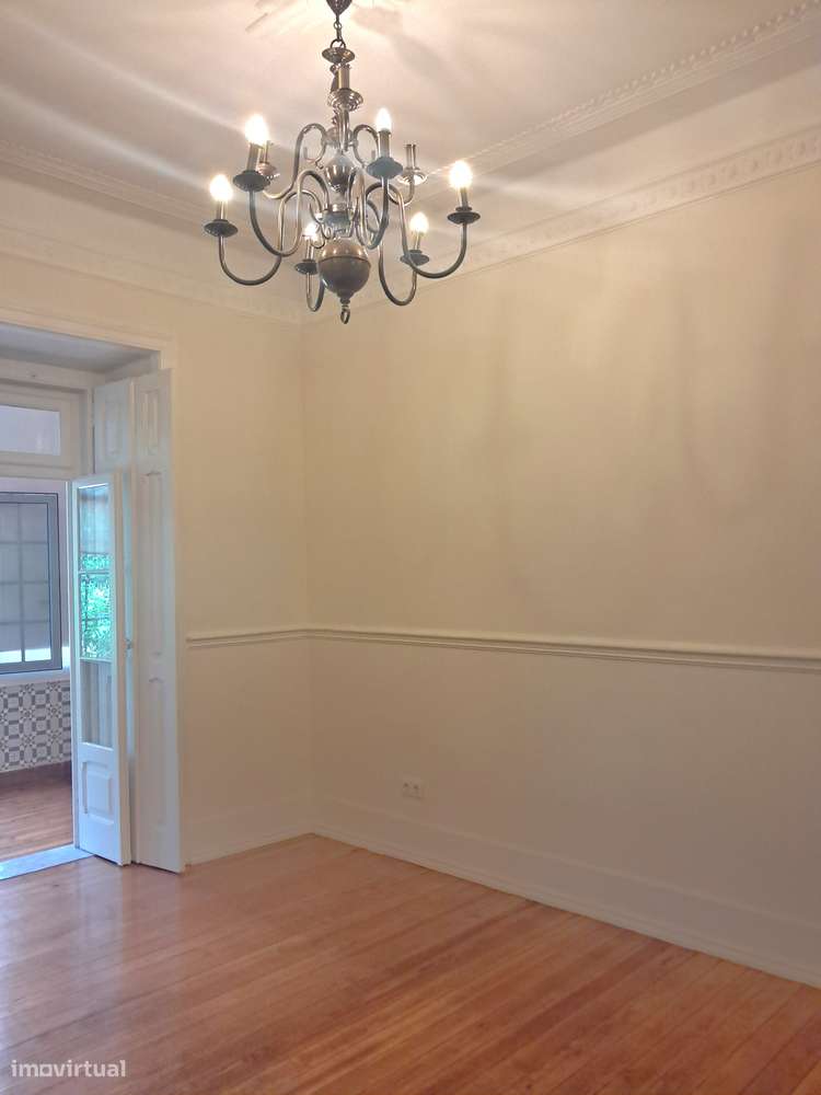 Apartamento ÍMPAR T3+1 com Jardim exclusivo próximo Metro Alameda-18
