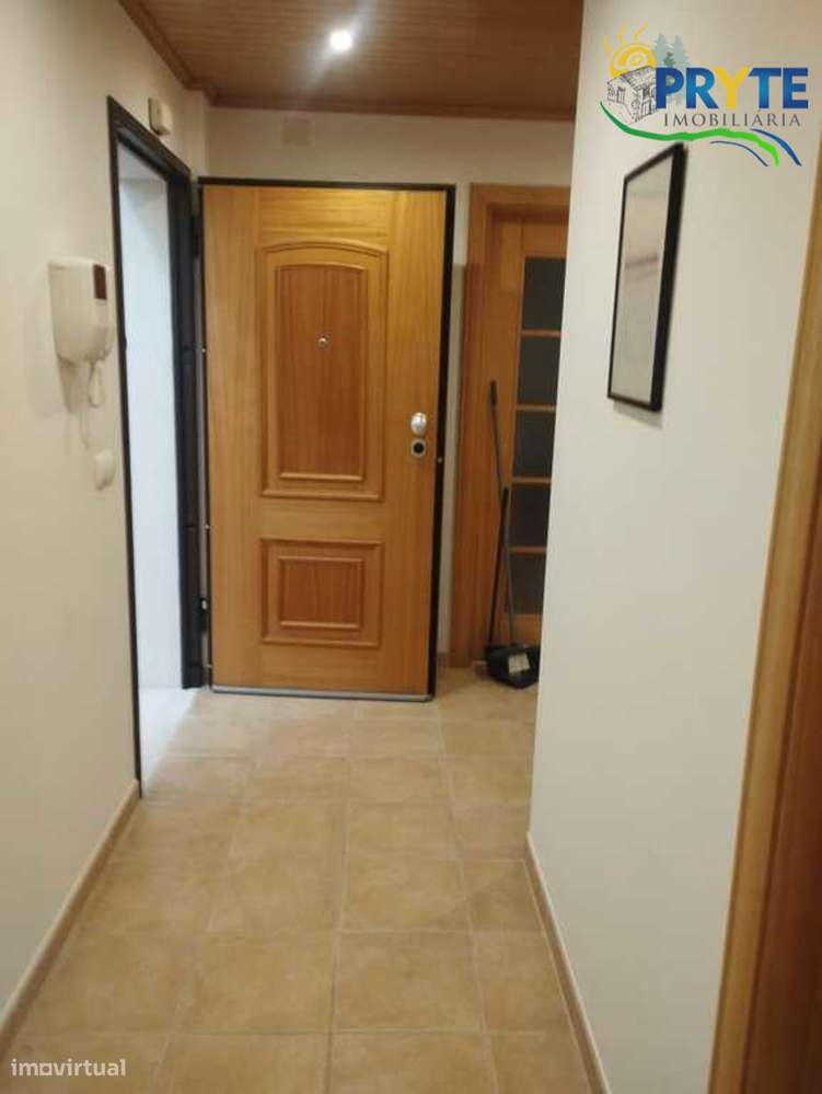 Apartamento T2 situado na Vila da Sertã-22