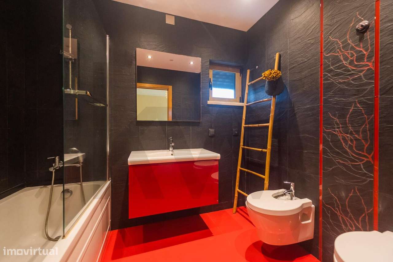 Moradia T4+1 em Agualva-Cacém – Conforto, Qualidade e Vista Desafogada-43