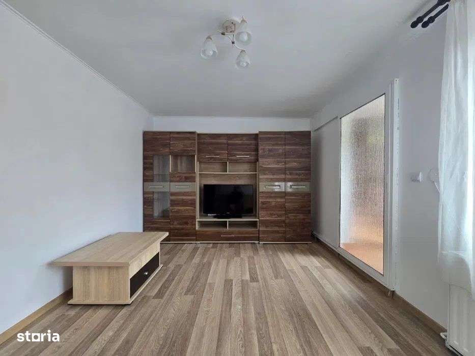 Tudor - Inchiriere casa, curte comuna - Str. Pasunii - Imagine principală: 4/7