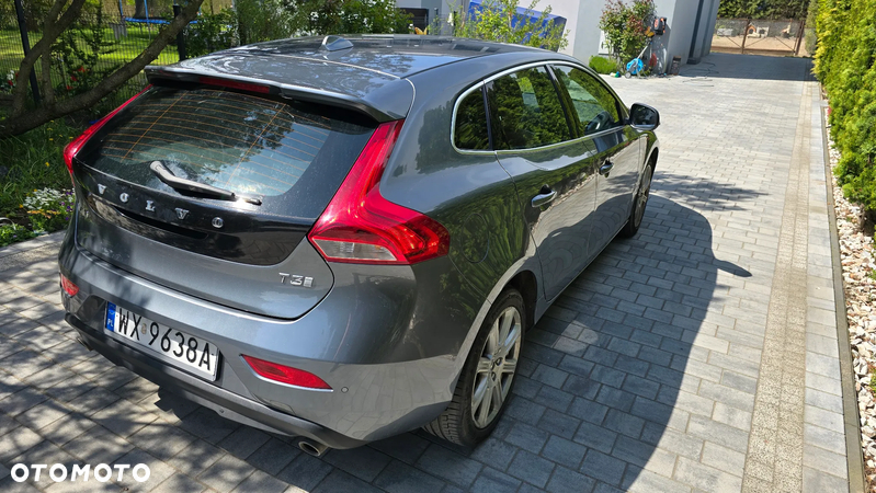 Volvo V40 T3 Drive-E Inscription - 9