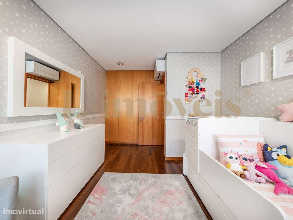 APARTAMENTO T3, MOBILADO E EQUIPADO, NO FÓRUM, VIZELA.-18