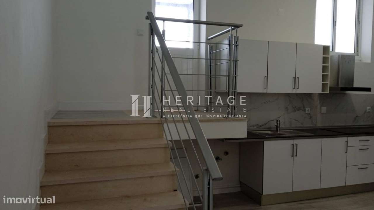 Loja com terraço no Barreiro-17