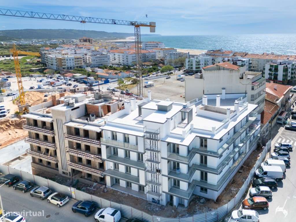 Apartamento T3 junto ao mercado- 200 mts da praia-25