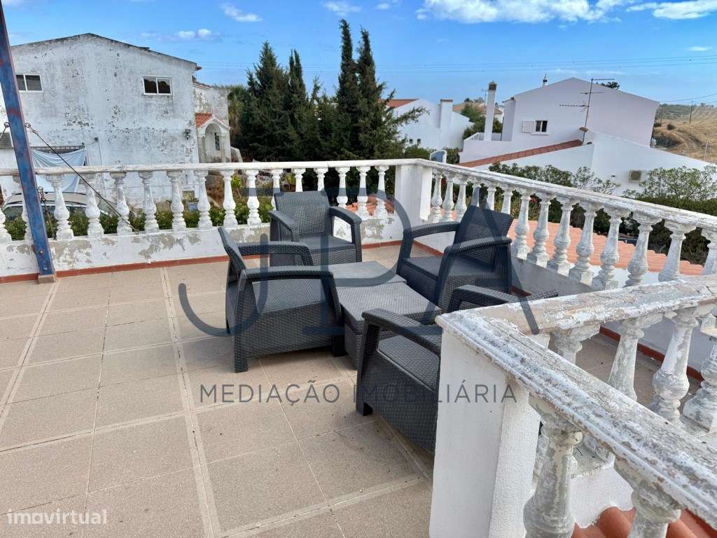 Moradia Isolada V4 +1 com Piscina e Garagem,Quinta do Sobral-23