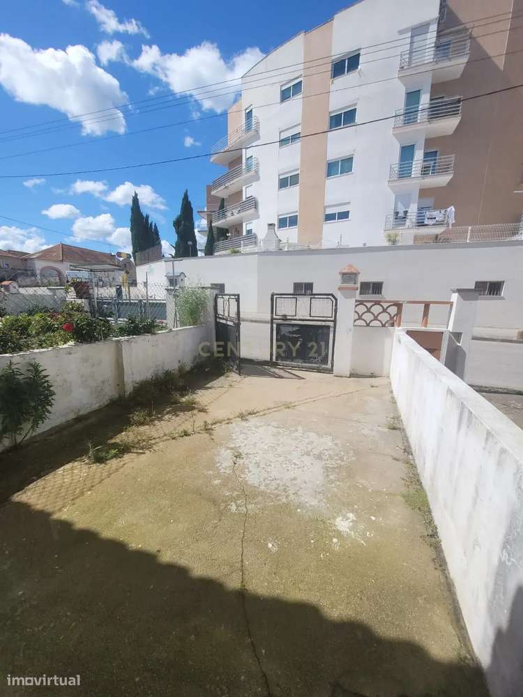 Moradia T2 em Vialonga-5