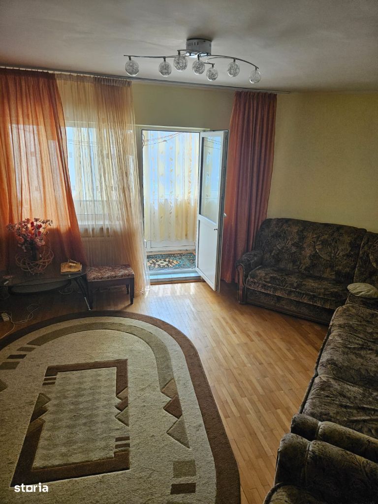 Vând apartament cu 2 camere,Mioveni-Robea, etaj 2