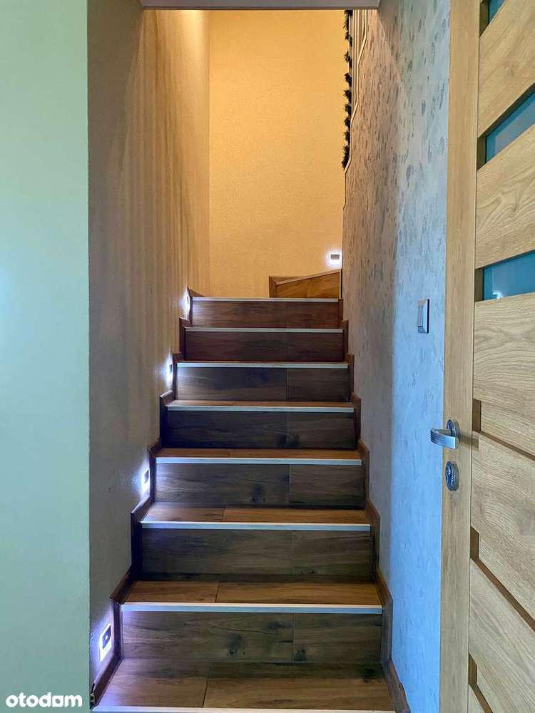 Nowoczesny dom w Kudrowicach - przestrzeń, komfort i dodatkowy garaż-6