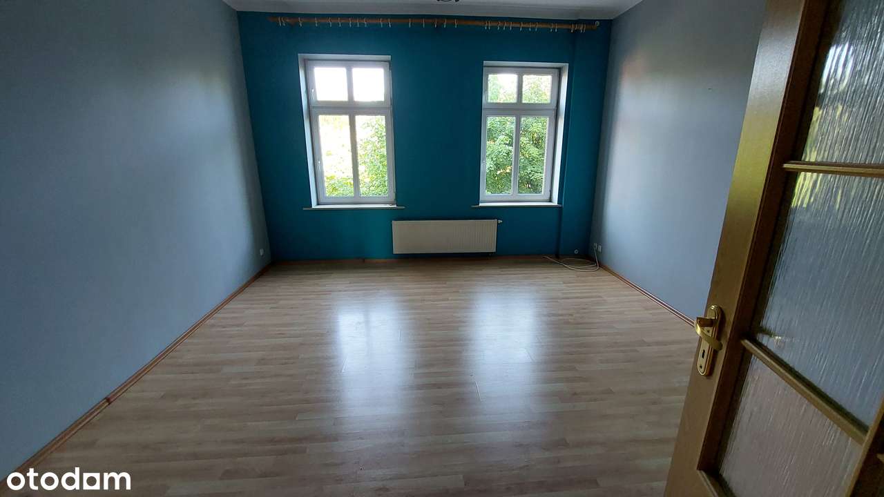 Słoneczne mieszkanie na pierwszym piętrze-1