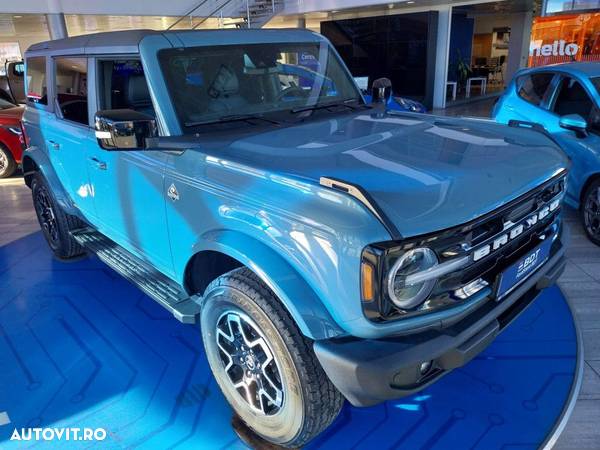 Ford Bronco - 2