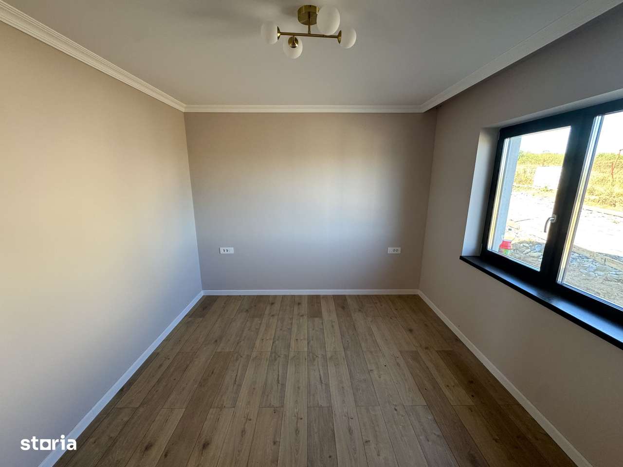 FINALIZATA! PLACA! Incalz in pard! Casa 3 camere, Lunca Cetatuii - Imagine principală: 4/7