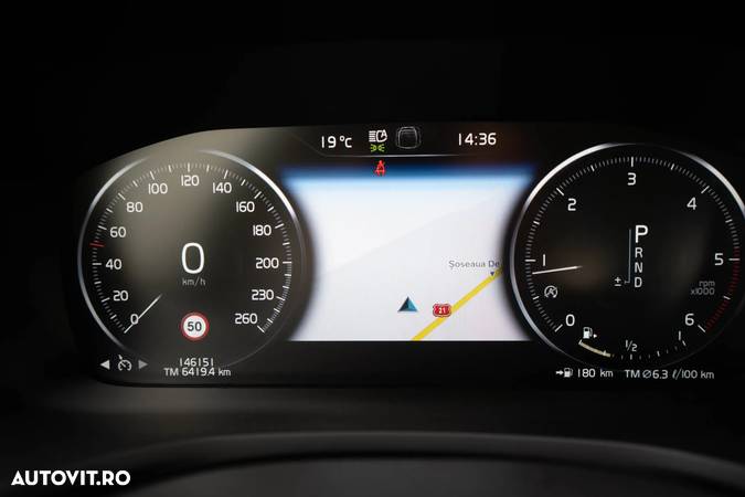 Volvo V60 D3 Geartronic Momentum - 25