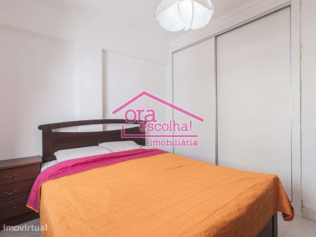 Apartamento T2 remodelado com 92 m2 nas Paivas!-10