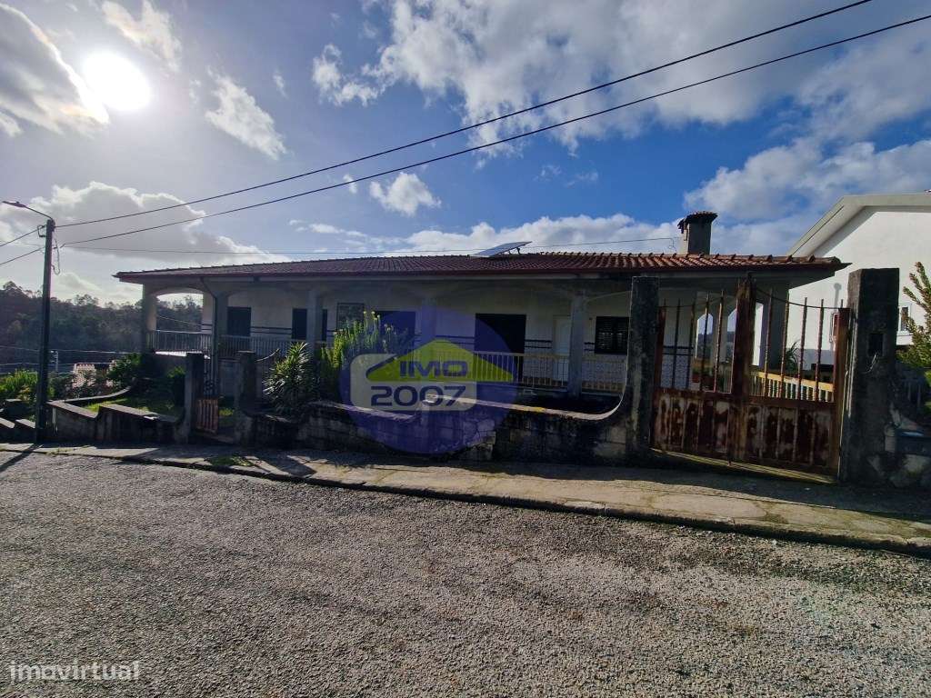 Moradia isolada T3 em Milheiros de Poiares - Grande imagem: 2/35