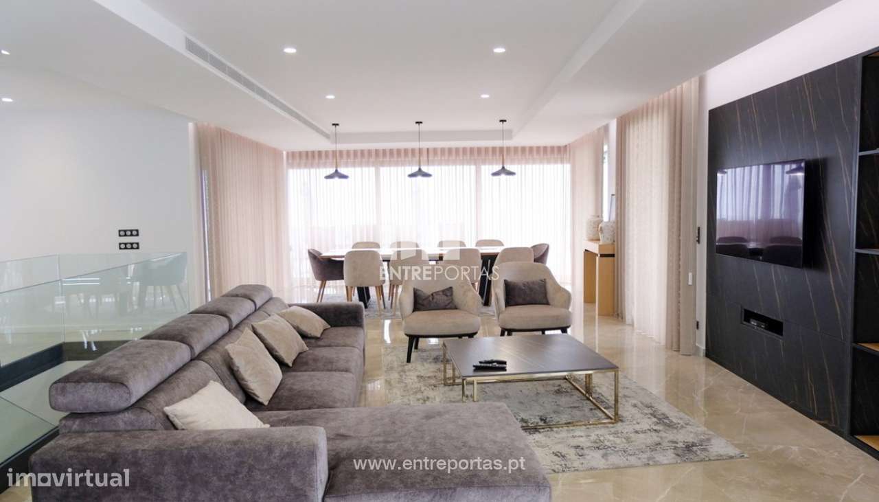 Venda de Moradia V5 com piscina, Areosa, Viana do Castelo. - Grande imagem: 3/31