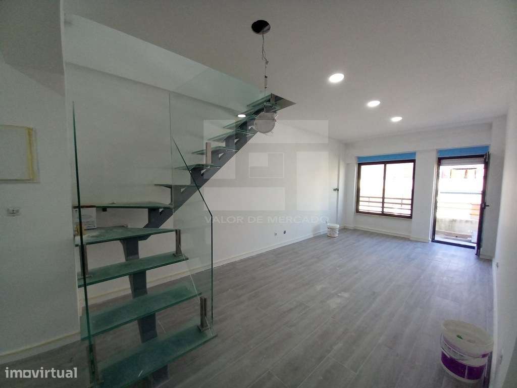 APARTAMENTO DUPLEX T3 - COSTA DA CAPARICA, 300 M DA PRAIA-13