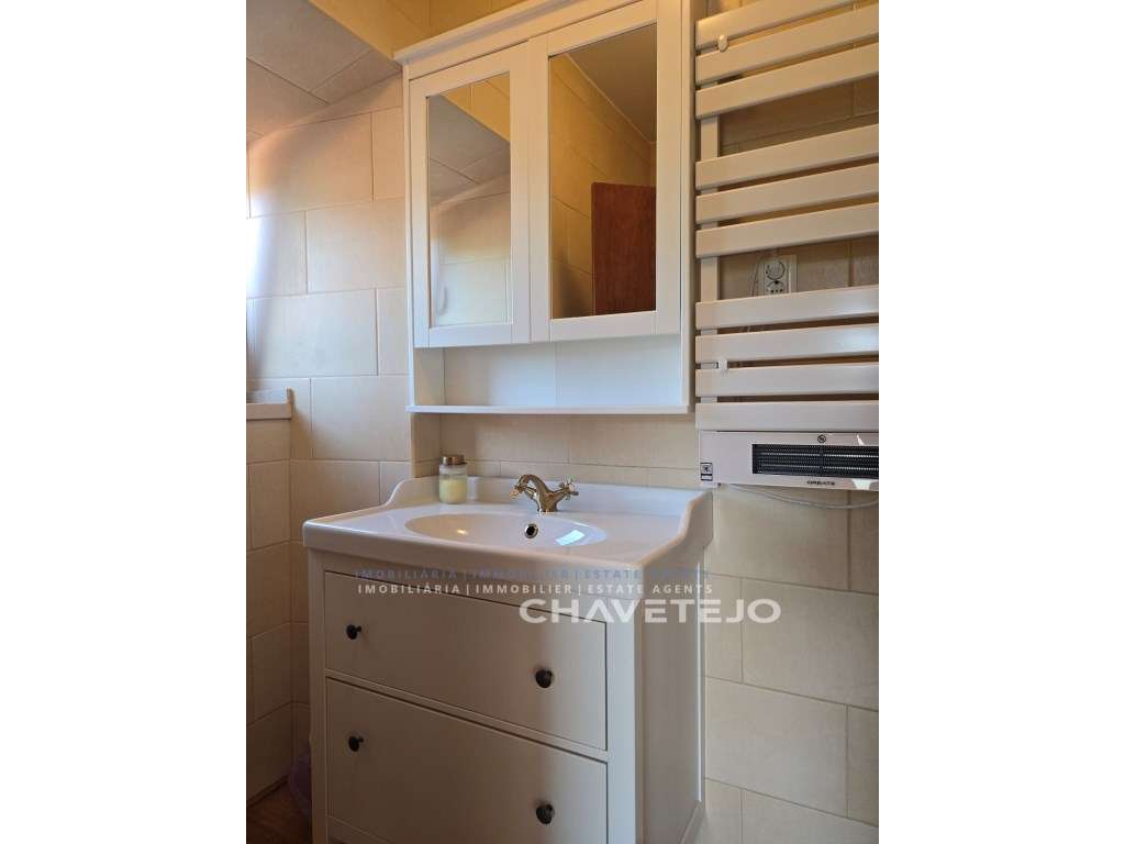 Charmosa moradia T3 em pedra para venda perto de Chãos Ferreira do ...-50