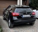 Mercedes-Benz GLA 180 7G-DCT Urban - 4