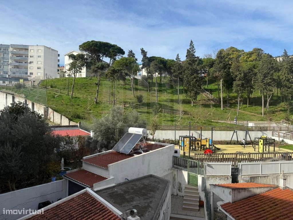 Apartamento T2 no Centro de Sesimbra-17
